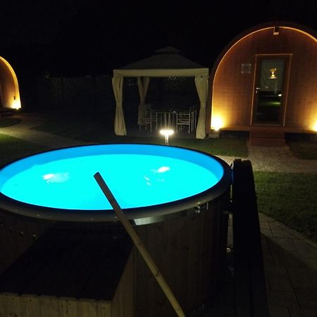 Vicolungo Glamour Lodge & Spa - Free Spa Hot Tub E Sauna Εξωτερικό φωτογραφία