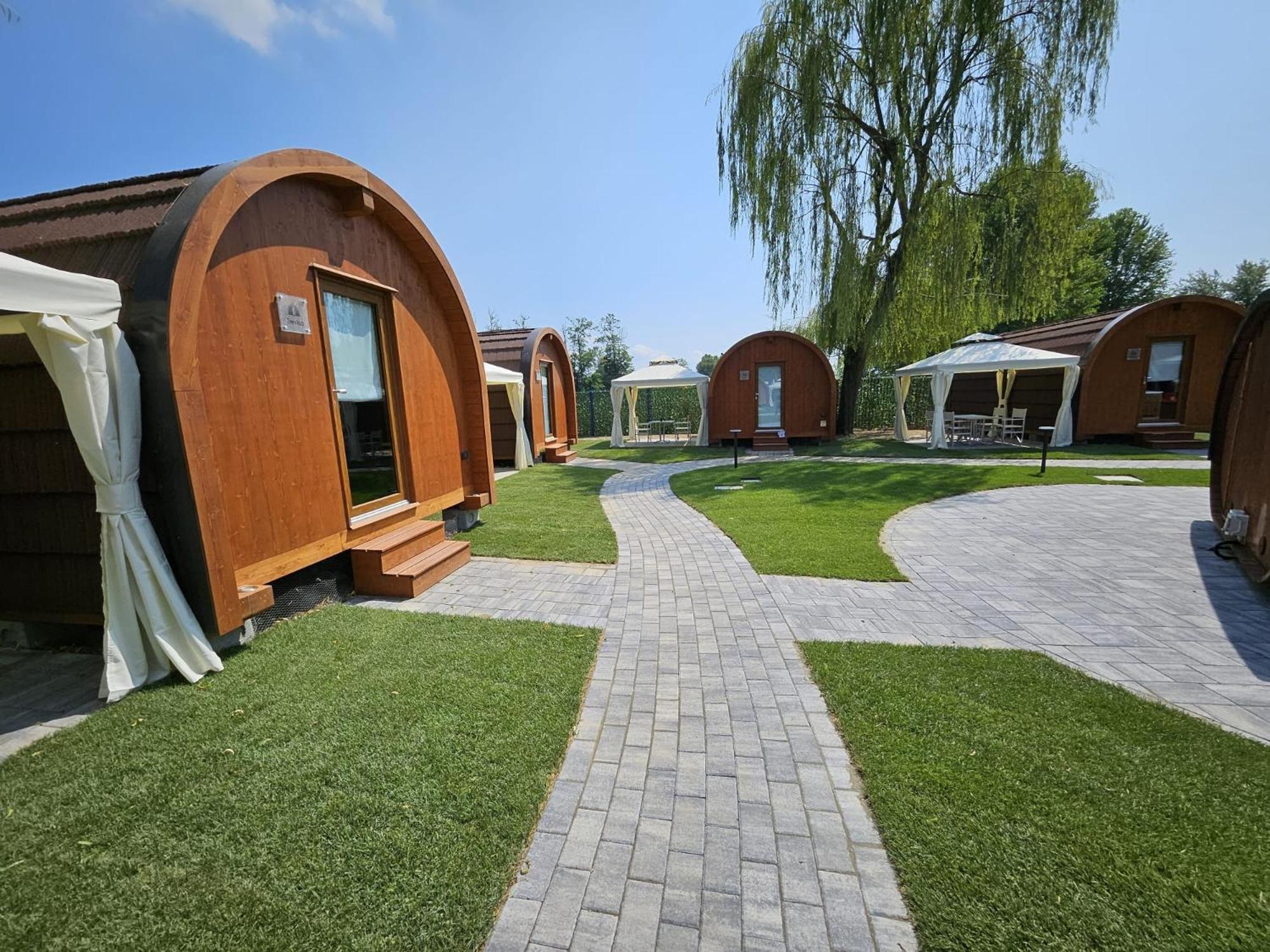 Vicolungo Glamour Lodge & Spa - Free Spa Hot Tub E Sauna Εξωτερικό φωτογραφία