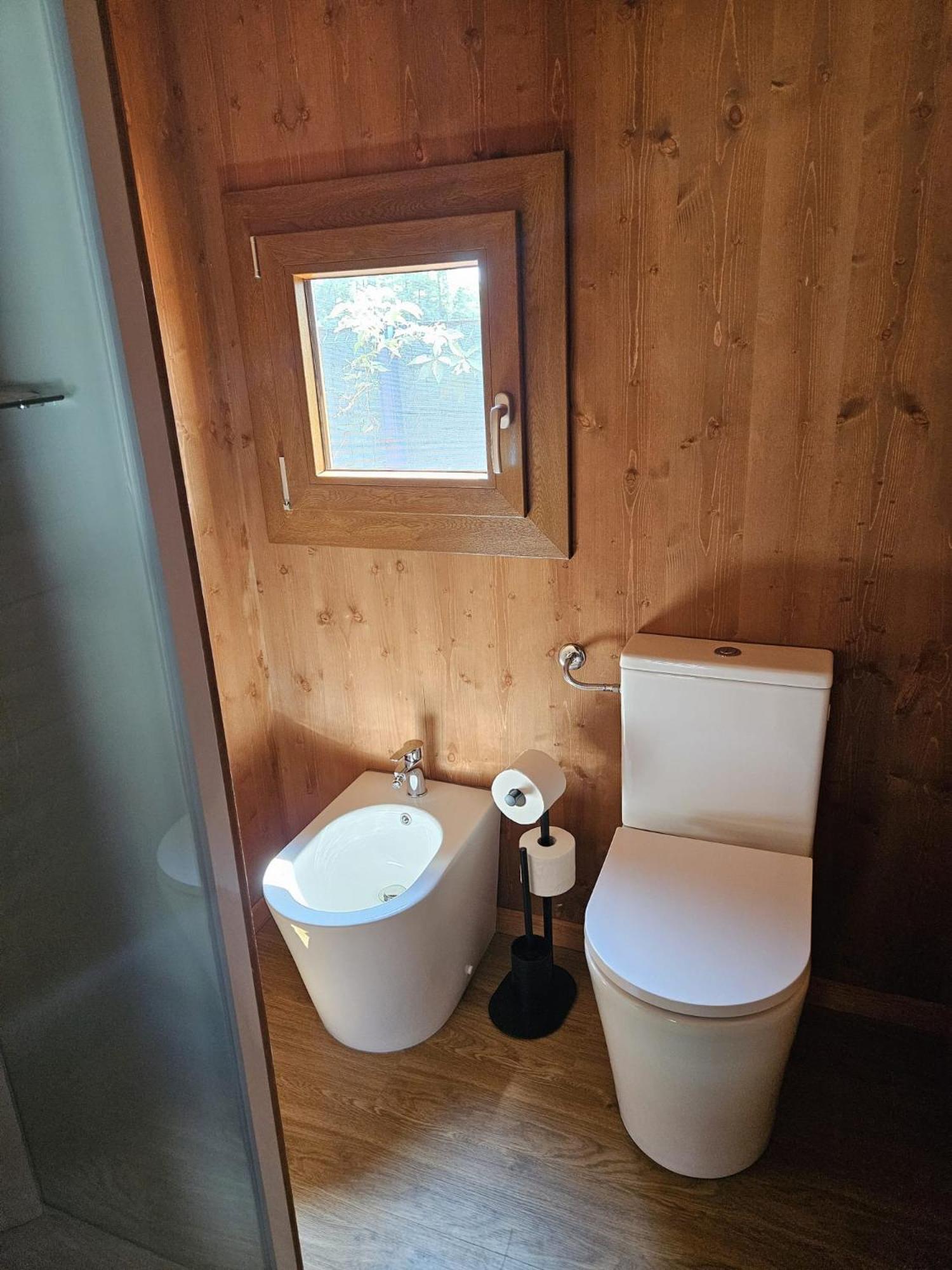 Vicolungo Glamour Lodge & Spa - Free Spa Hot Tub E Sauna Εξωτερικό φωτογραφία