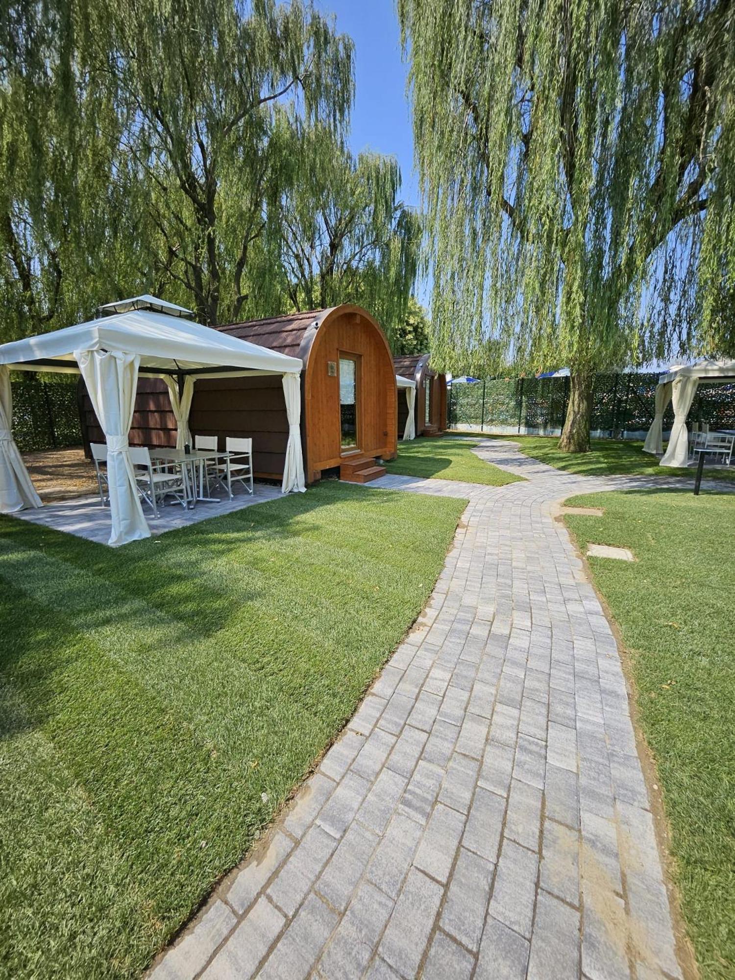 Vicolungo Glamour Lodge & Spa - Free Spa Hot Tub E Sauna Εξωτερικό φωτογραφία